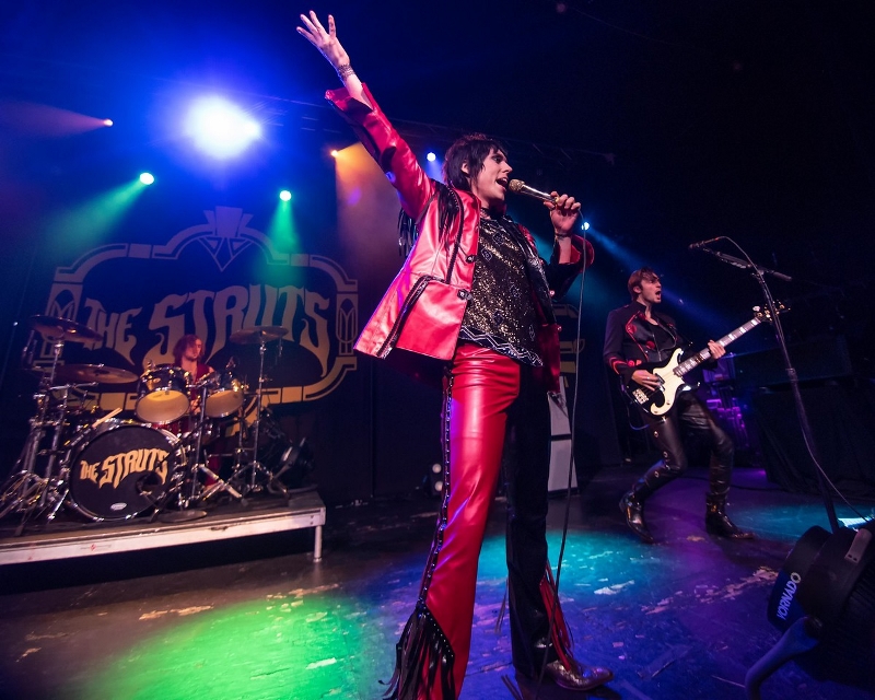 British Glam Rockers The Struts Continue To Invade America (PHOTOS